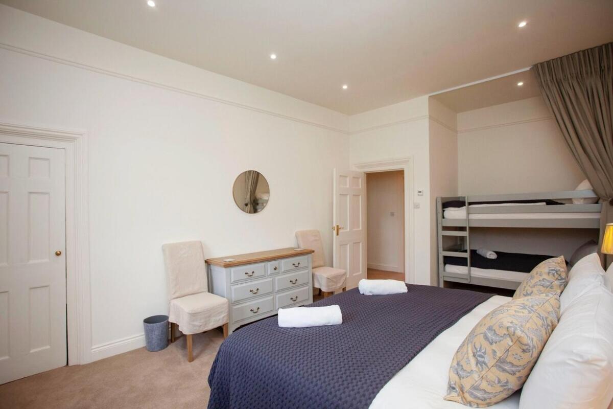 ※ Stunning, Bath Townhouse, City Centre 외부 사진
